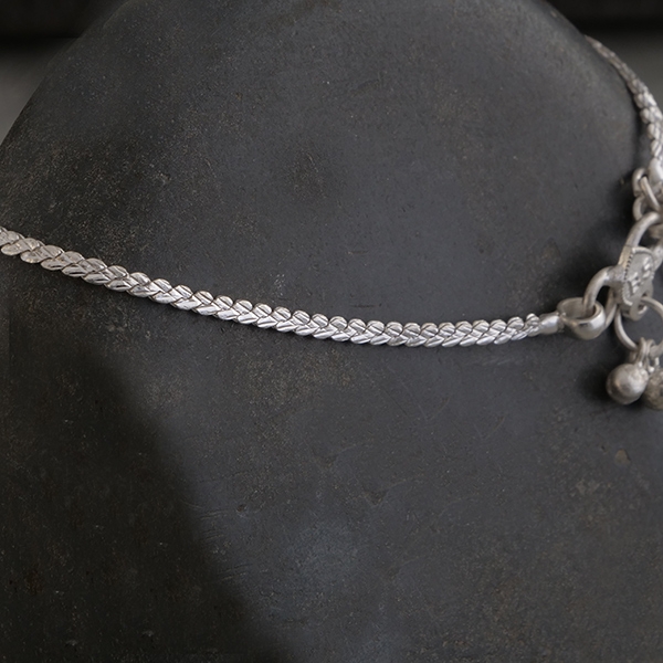 Indian fancy metal anklet Payjeb silvery