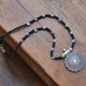 Indian ethnic necklace black pearls