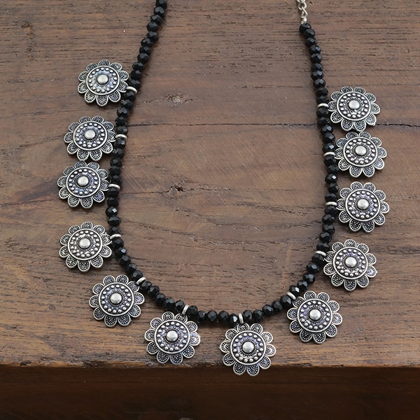 Indian ethnic necklace with flowers and black pearls