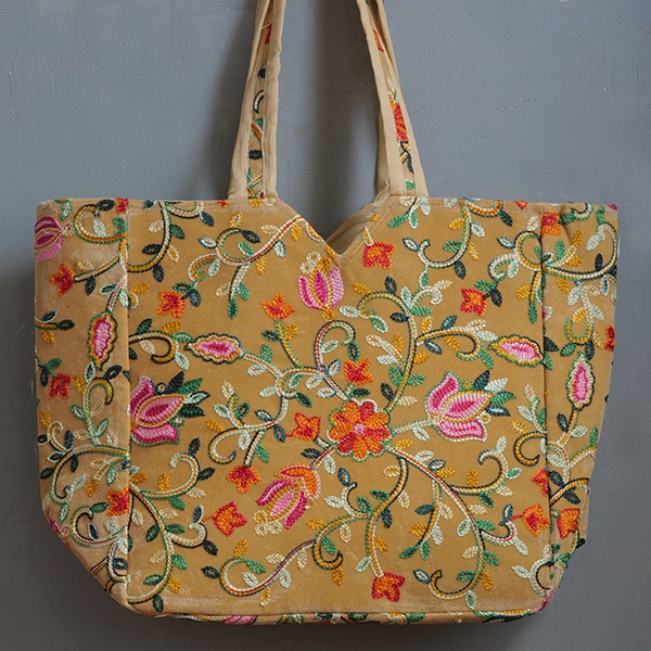 Indian handbag Matka style with flowers beige color