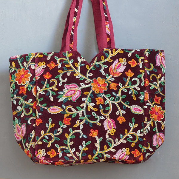 Sac à main indien brodé Matka fleuri bordeaux