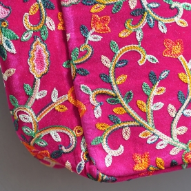 Sac à main indien brodé Matka fleuri$