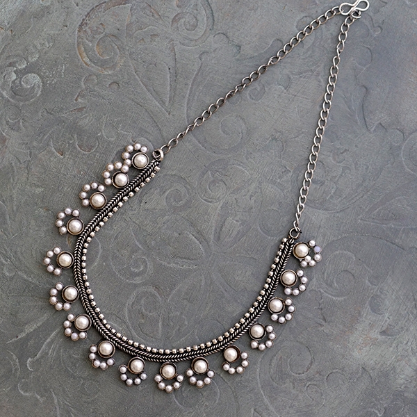 Collier indien plastron ethnique à perles
