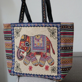 Sac à main indien Kiat brodé éléphant
