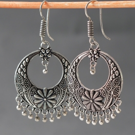 Boucles d'oreilles indiennes Rajasthani argentées