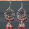 Boucles d'oreilles indiennes Jhumki sur anneaux Rouges