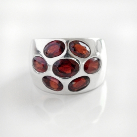 Bague indienne argent et grenats