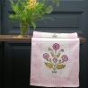 Chemin de table indien artisanal en coton rose et vert