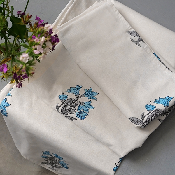 Indian printed cotton table cover white and blue