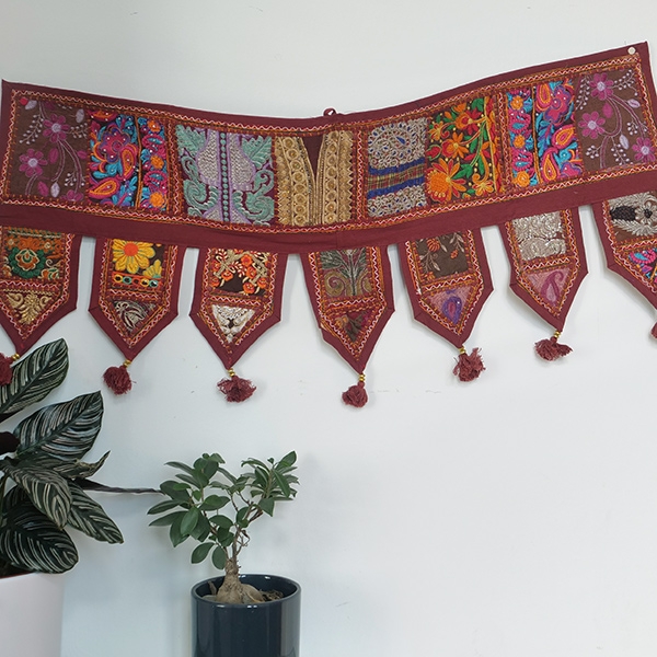 Toran décoration indienne pour porte Patchwork bordeaux