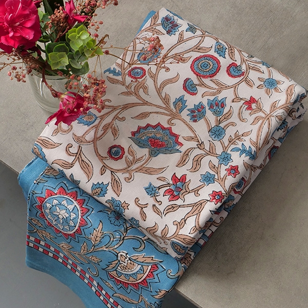 Nappe indienne en coton imprimée blanche et bleue