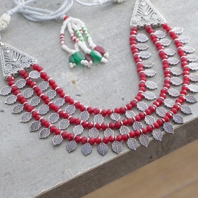 Indian ethnic bib necklace with glass pearls Red