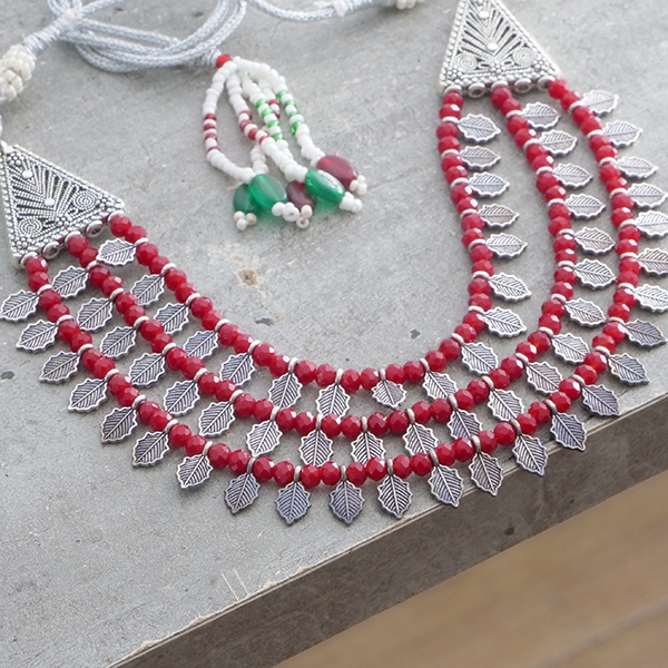 Indian ethnic bib necklace with glass pearls Red