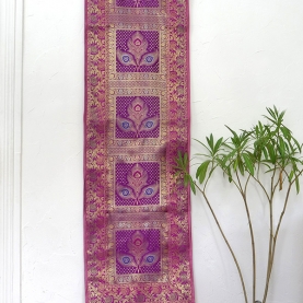 Tapis mural indien brodé