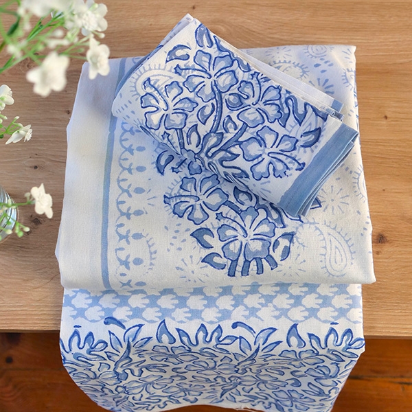 Nappe indienne en coton avec 6 serviettes blanc et bleu