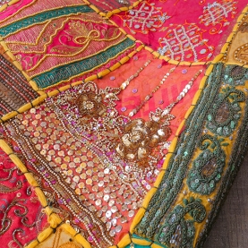 Tissu mural indien artisanal