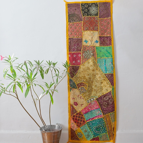 Tissu mural indien artisanal Patchwork jaune