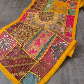 Tissu mural indien artisanal Patchwork jaune