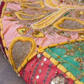 Tissu mural indien artisanal