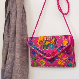 Indian handcrafted small handbag Kuch pink