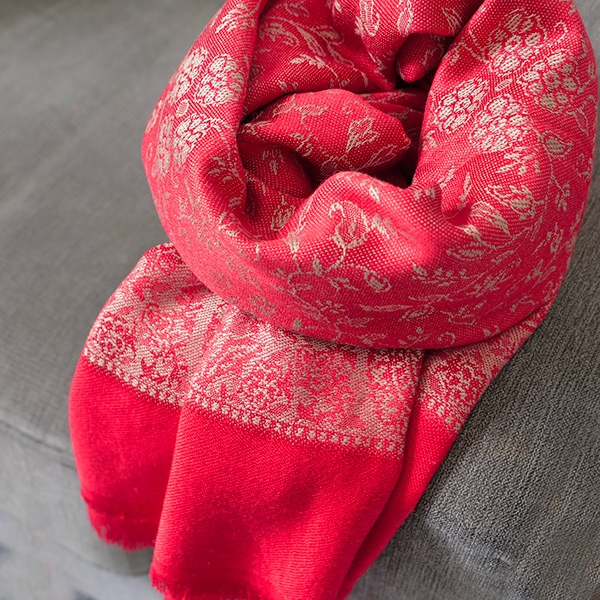 Indian knitted scarf Flowers red and grey