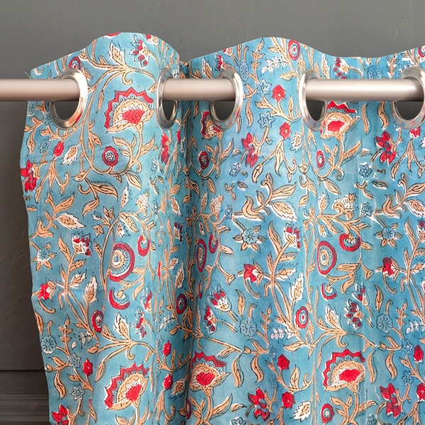 Rideau indien en coton imprimé bleu et rouge