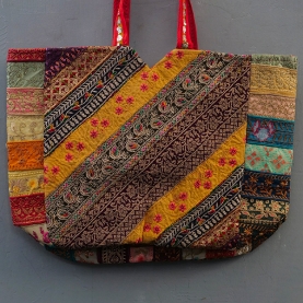 https://www.pankaj-boutique.com-t/indian-patchwork-handbags.jpg