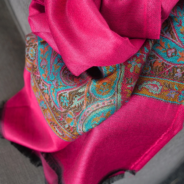 Echarpe indienne tissée Jamawar fuchsia