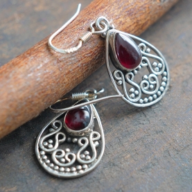 Boucles d'oreilles indiennes argent et grenat