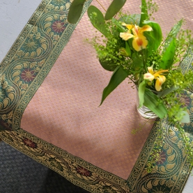 https://www.pankaj-boutique.com-default/indian-table-runner.jpg