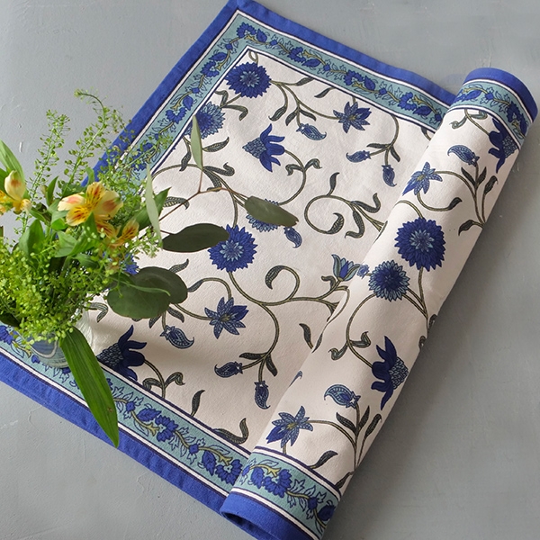 Chemin de table indien artisanal en coton bleu et vert