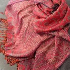 https://www.pankaj-boutique.com-lt/indian-handcrafted-scarf.jpg