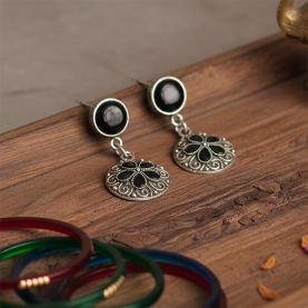 https://www.pankaj-boutique.com-dian-ethnic-design-earrings.jpg