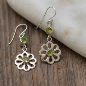 Indian silver and peridot gemstones earrings