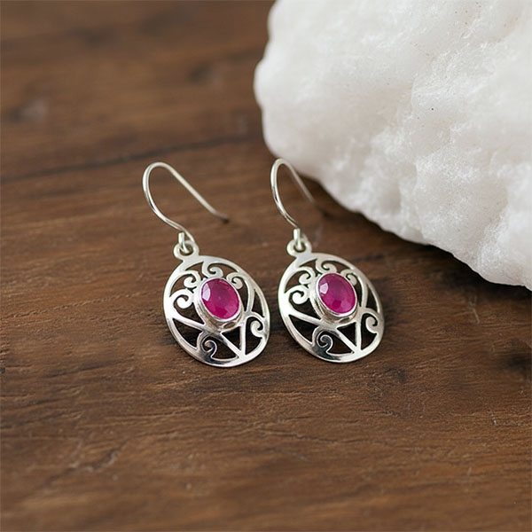 Boucles d'oreilles indiennes argent et rubis