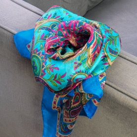 Foulard indien en soie carré bleu et cyan