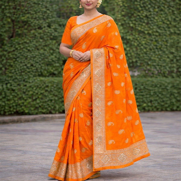 Saree indien complet soyeux orange et doré