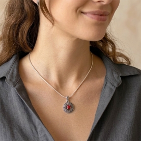 Pendentif indien en argent, cornaline et marcassites