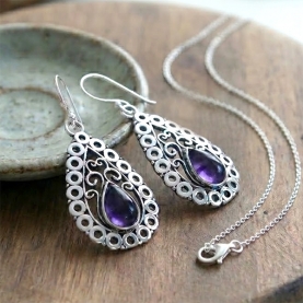 Boucles d'oreilles indiennes ethniques