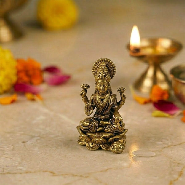 Indian hindu goddess Lakshmi brass statue