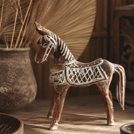 Statuette artisanele en bois sculpté Cheval
