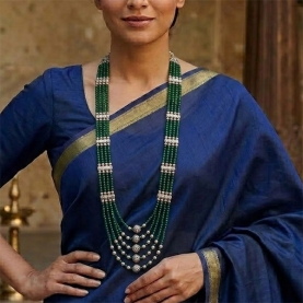 Collier indien ethnique en perles vertes