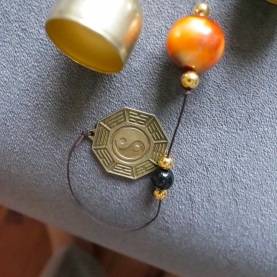 Yin-yang wind chime
