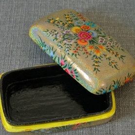 Boîte indienne artisanale en papier mâché