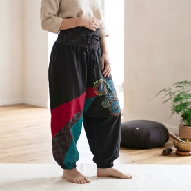 Nepalese yoga pants in cotton black and maroon