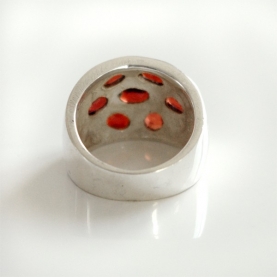 Indian silver ring with garnet T56