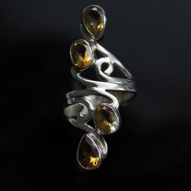 Indian silver ring and citrines T7.5