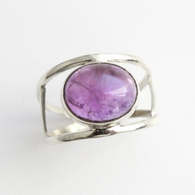 Indian silver ring and amethyst