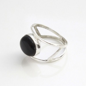 Indian silver ring and black onyx T9