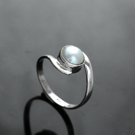 Bague indienne argent et perle